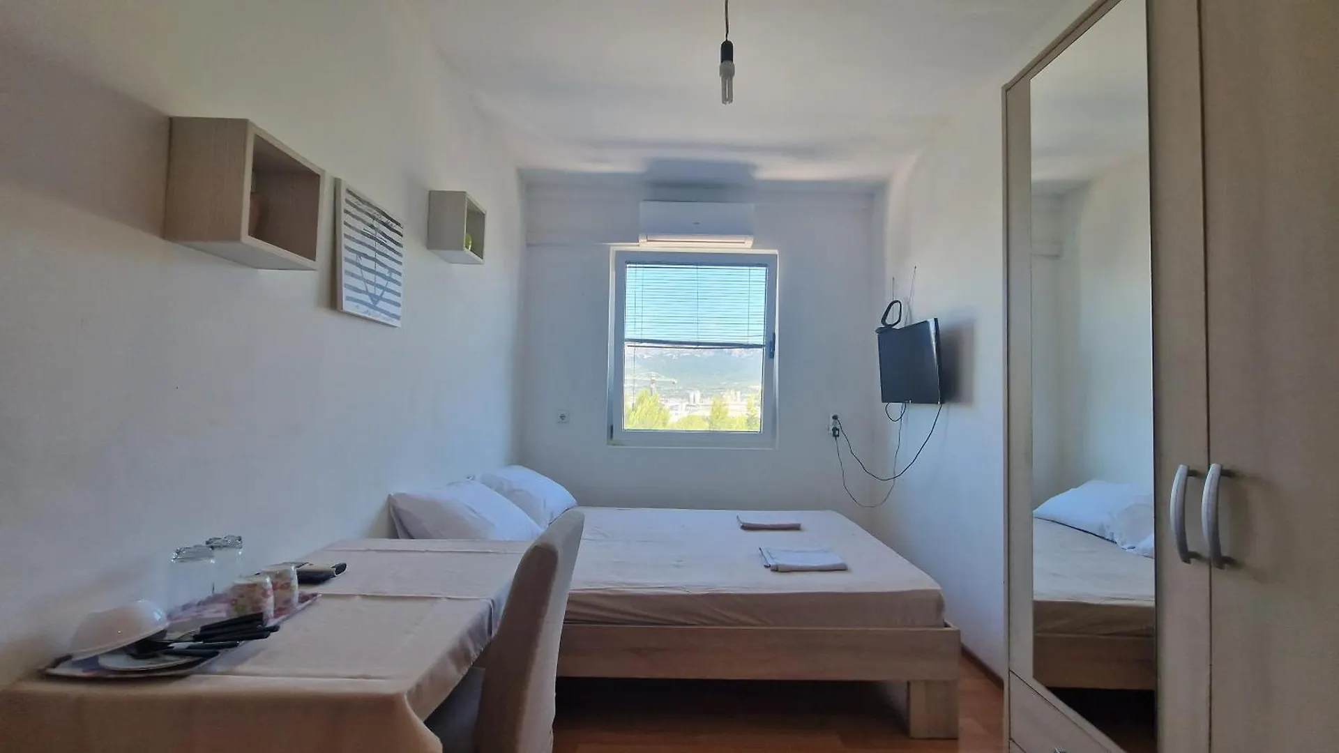 بيت ضيافة Ensuite Stay Rooms سبليت